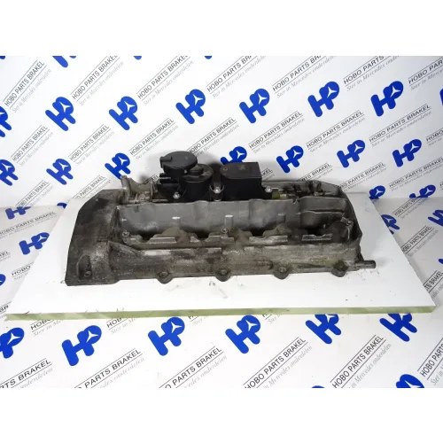 Valve cover A 646 010 1830 - A6460101830 - A6460101830