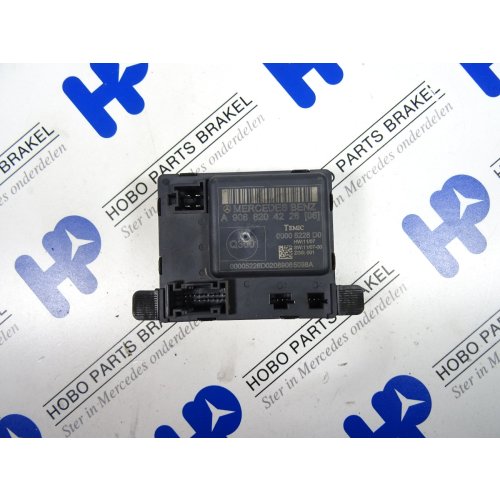 Deur module A 906 820 4226 LV/RV - A9068204226 - A9068204226