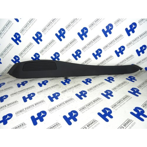 Dashboard sierlijst A 221 689 0908 - Article 13699 1 - A2216890908