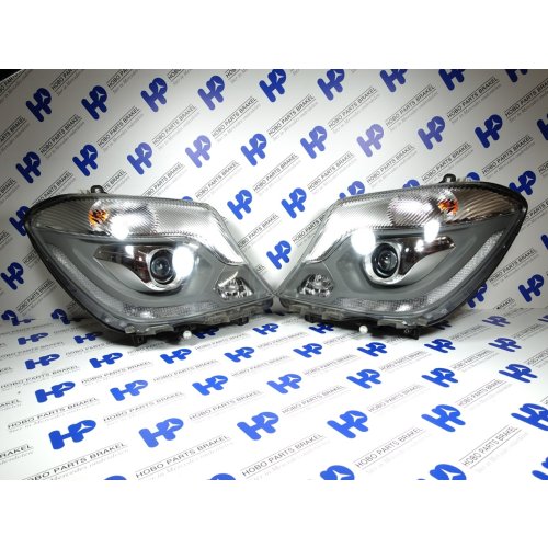 Koplamp Sprinter w906 Facelift Xenon Set - Article 14018 1 - A9068203161+3261