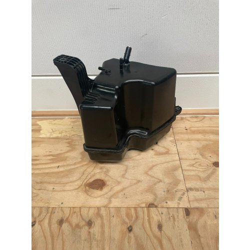 AdBlue brandstoftank A 910 470 0000 - Article 15019 1 - A9104700000