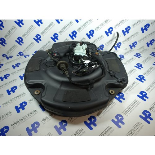 AdBlue brandstoftank A 221 470 8801 - Article 15054 1 - A2214708801