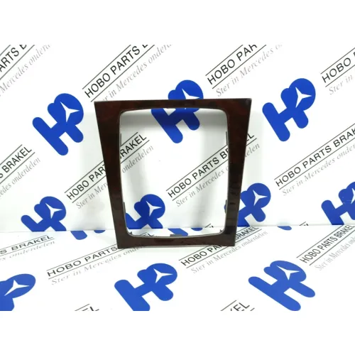 Middenconsole sierlijst A 204 680 3307 - Article 15253 1 - A2046803307