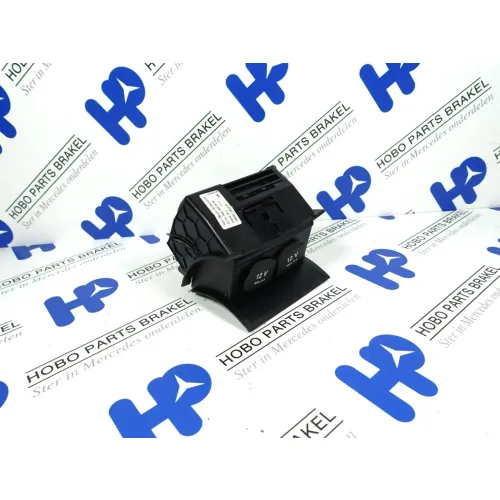 12 Volt aansluiting A 221 820 0009 - Article 15399 1 - A2218200009