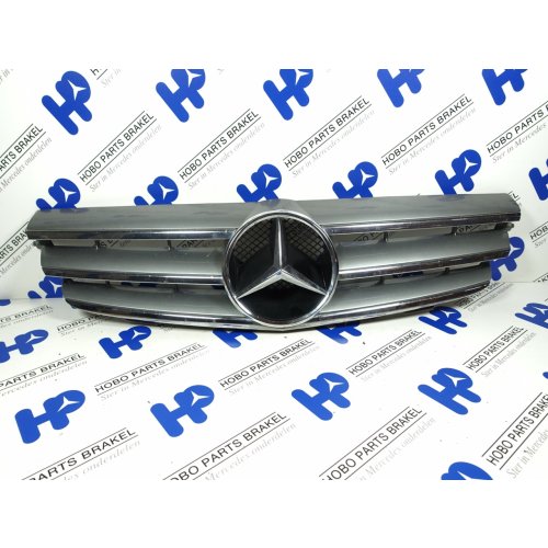 Grille CLK-klasse w209 zilver1 - Article 15687 1 - A2098800223-1
