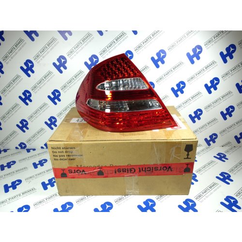 Achterlicht E-klasse w211 Avantgarde Links (Nieuw) - Article 15725 1 - A2118200564-N