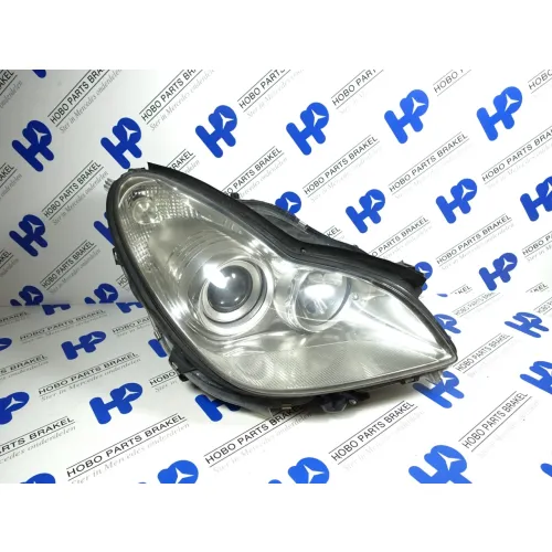 Koplamp CLS-klasse w219 Xenon Rechts - Article 15738 1 - A2198203261