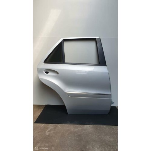 Portier rechtsachter Mercedes ML-klasse w164 (P011) - Article 15775 1 - P011