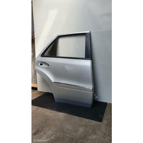Portier rechtsachter Mercedes ML-klasse w164 (P011) - Article 15775 3 - P011