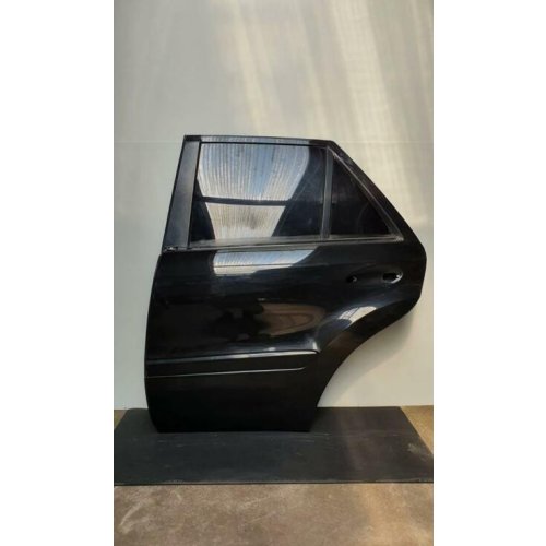 Portier linksachter Mercedes ML-klasse w164 (P018) - Article 15782 1 - P018