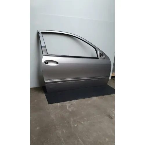 Portier rechtsvoor Mercedes C-klasse w203 Coup&eacute; (P029) - Article 15792 3 - P029