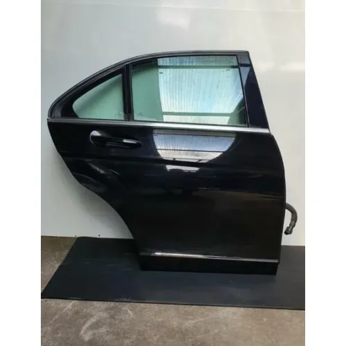 Portier Rechtsachter Mercedes C-klasse w204 (P019) - Article 16013 1 - P019