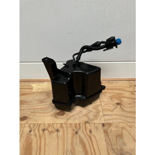 AdBlue brandstoftank A 910 470 2401 (Als nieuw) - Article 16079 1 - A9104702401-N