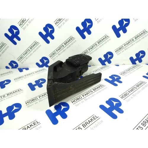 Gaspedaal A 222 300 1900 - Article 16387 1 - A2223001900