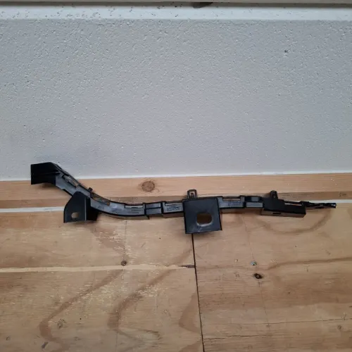 Bumper geleider A 906 889 0114 Rechts (Nieuw) - Article 16613 1 - A9068890114-N