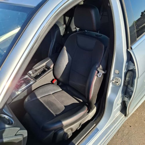 Interieur C-klasse w204 Sedan Edition 1 - Article 16640 1 - HPB0083