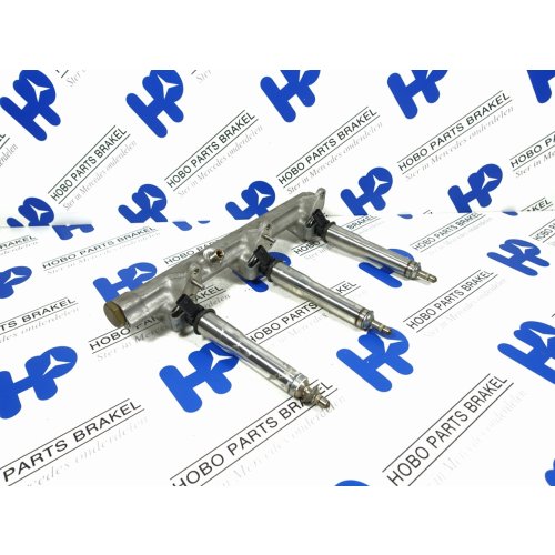 Injector rail A 272 070 5032 - Article 16881 1 - A2720705032