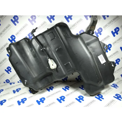 AdBlue brandstoftank A 447 470 0015 - Article 17096 1 - A4474700015