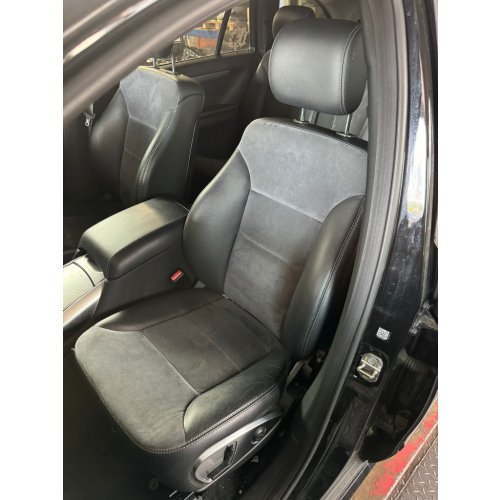 Interieur R-klasse w251 Alcantara 7-persoons - Article 17121 2 - HPB0112