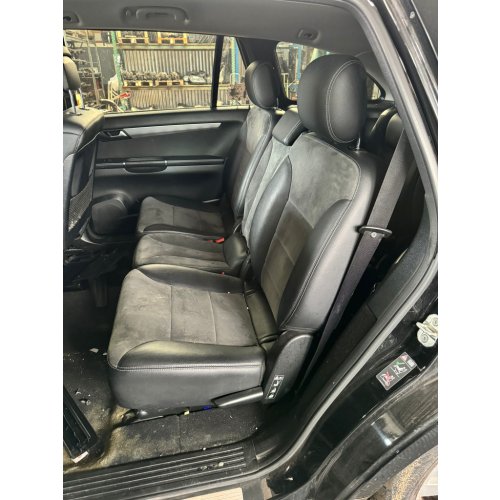 Interieur R-klasse w251 Alcantara 7-persoons - Article 17121 4 - HPB0112