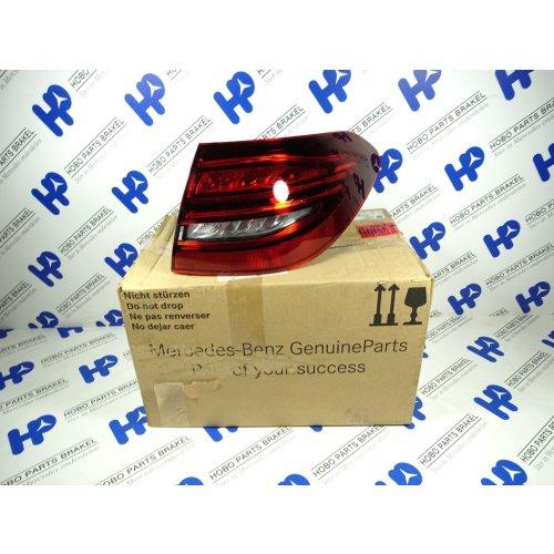 Achterlicht C-klasse w205 Facelift Combi LED Rechts (Nieuw) - Article 17250 1 - A2059064105-N