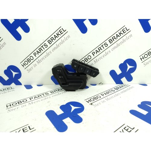 Stoelbedieningschakelaar A 246 905 0251 LV - Article 17276 1 - A2469050251