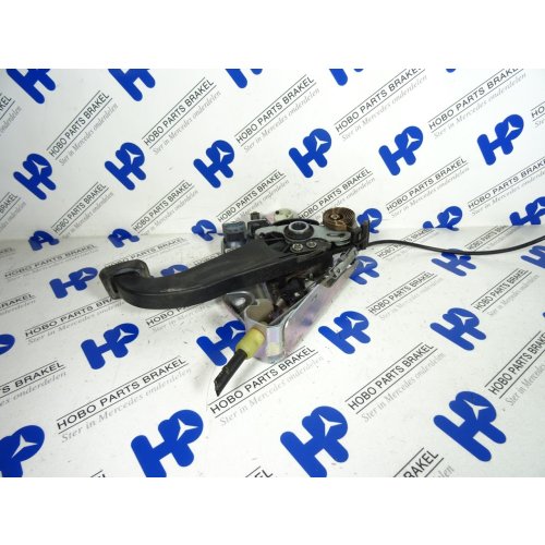 Parkeerrem mechanisme A 204 420 0084 - Article 6442 1 - A2044200084