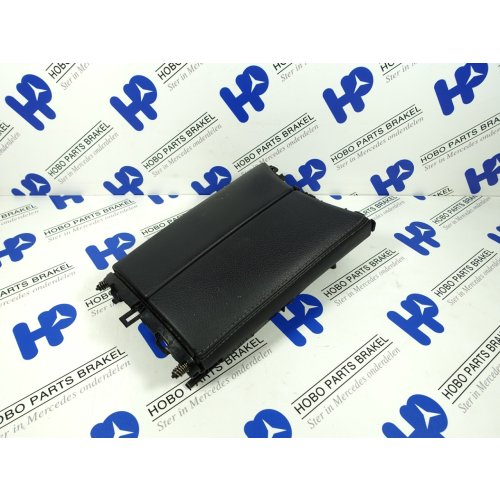 Middenconsole armsteun A 205 680 0496 - Article 9760 1 - A2056800496