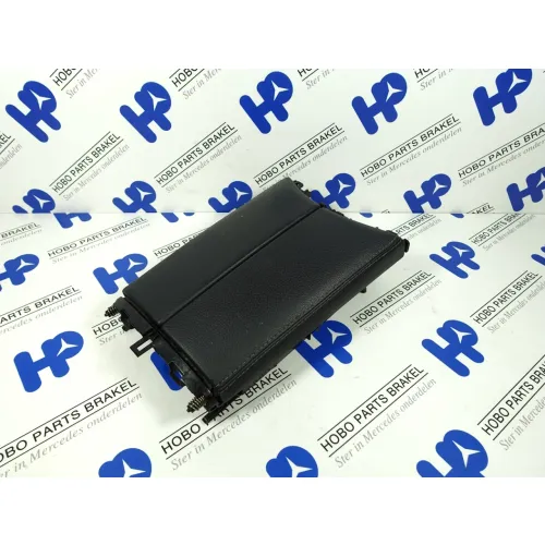 Middenconsole armsteun A 205 680 0496 - Article 9760 1 - A2056800496